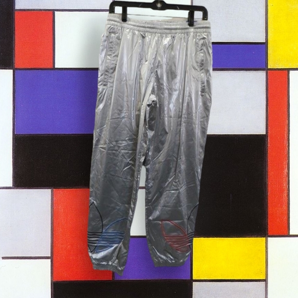 NWT ultra Rare Adidas Originals Adicolor Tricolor Track Pants Metallic Silver M